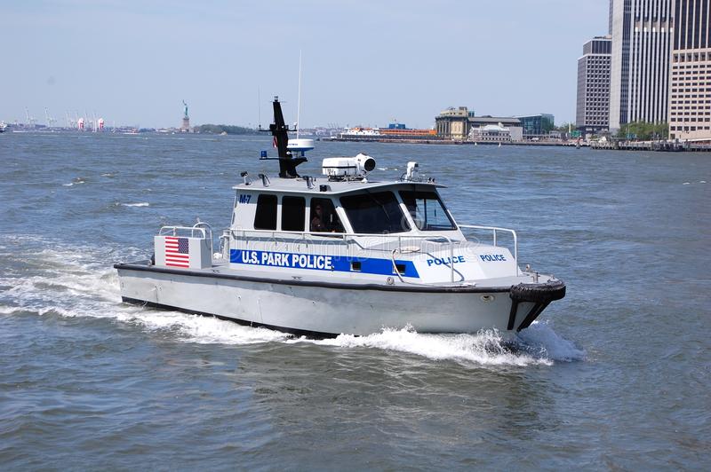u-s-park-police-boat-25204202.jpg